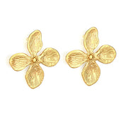 Aretes para mujer tipo aro liso bold en dorado. Joyas waterproof de estilo urbano moderno, resistentes al agua y de gran impacto visual femenino y elegante.