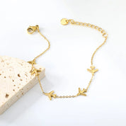 Pulsera para mujer estilo minimalista con dijes de aviones. Joya waterproof con acabado duradero, perfecta como regalo femenino especial y único Gran calidad.