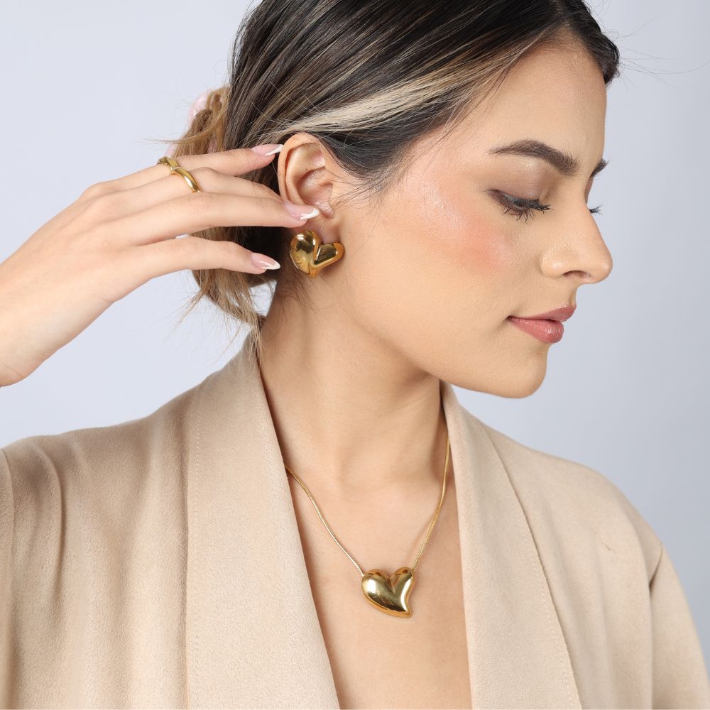Set de Collar y Aretes Radiante Corazón Waterproof