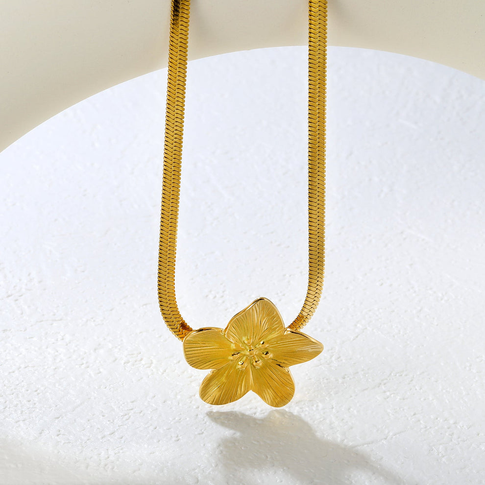 Collar Camelia Waterproof: Acero 316L Oro 18k | Azzia