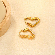 Aretes Corazón con Brillo Waterproof: Acero 316L Oro 18k | Azzia