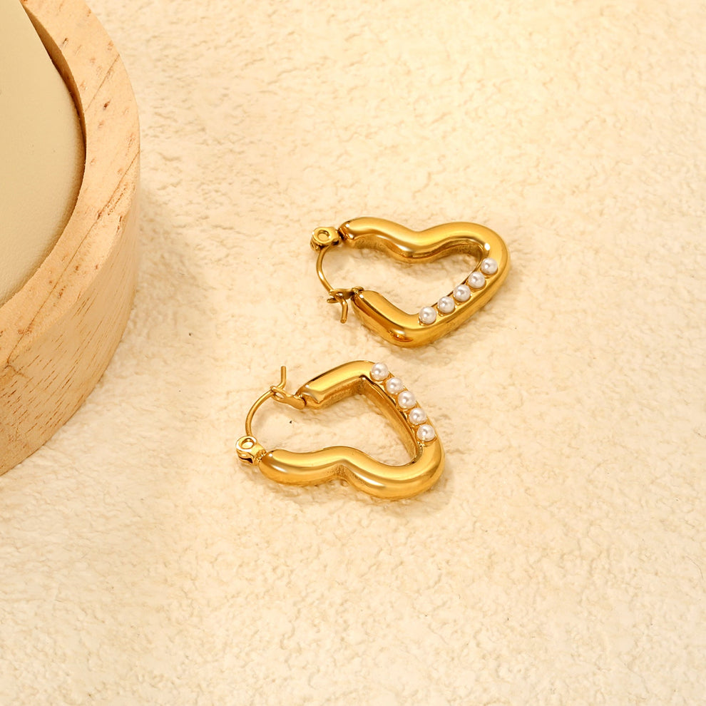 Aretes Corazón con Brillo Waterproof: Acero 316L Oro 18k | Azzia