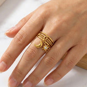 Anillo con dijes de luna y estrella - AZIA JOYERIA 