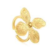 Anillo flor para mujer con cuatro petalos que aportan elegancia. Joya waterproof con diseño eterno y elegante, resistente al agua, perfecta para uso diario y elegante.