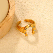 Anillo para mujer Celestial Deluxe con detalles brillantes que aportan un toque moderno y sofisticado. Joya waterproof brillante, resistente al agua.