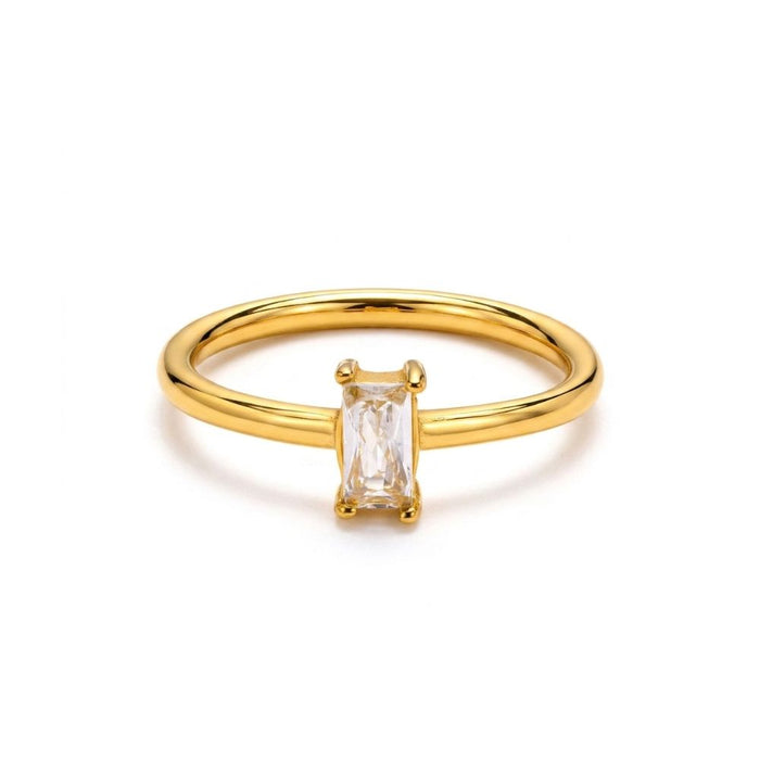 Anillo waterproof con piedra brillante central. Acero 316L enchapado en oro 18k: no se oxida ni mancha. Delicado, femenino y atemporal. Envío a todo el Perú