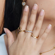 Anillo Corona Circones Waterproof - Joya en acero inoxidable enchapado en oro 18k - D'Merys