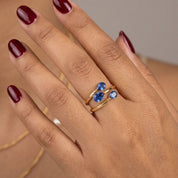 Anillo elegante, con circones color azul, elegante y delicado - AZZIA JOYERIA 