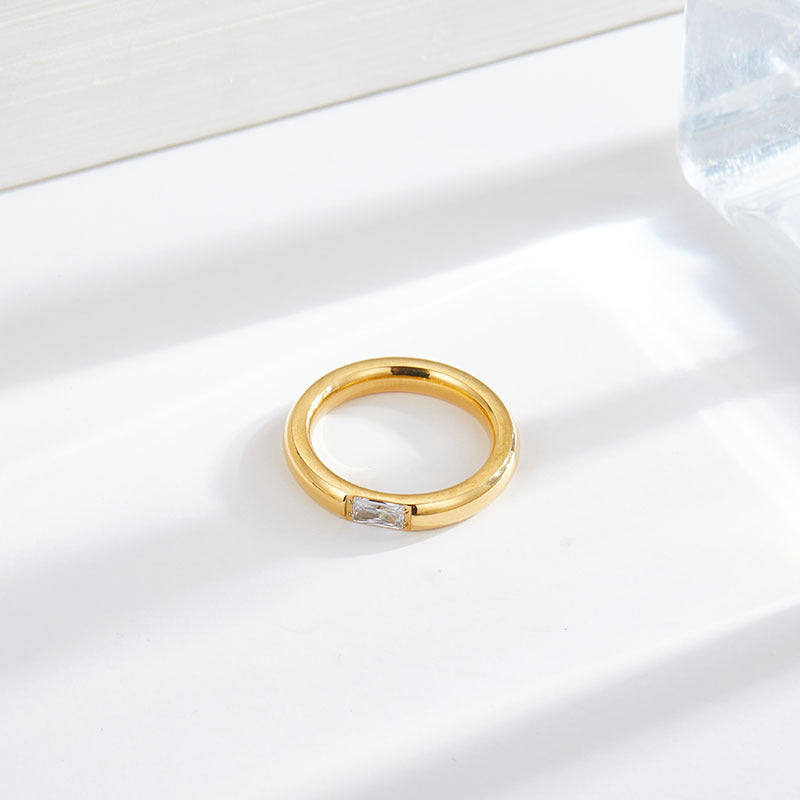 Anillo Luz Waterproof - Joya en acero inoxidable enchapado en oro 18k - D'Merys