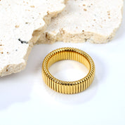 Anillo Marshal Waterproof - Joya en acero inoxidable enchapado en oro 18k - D'Merys