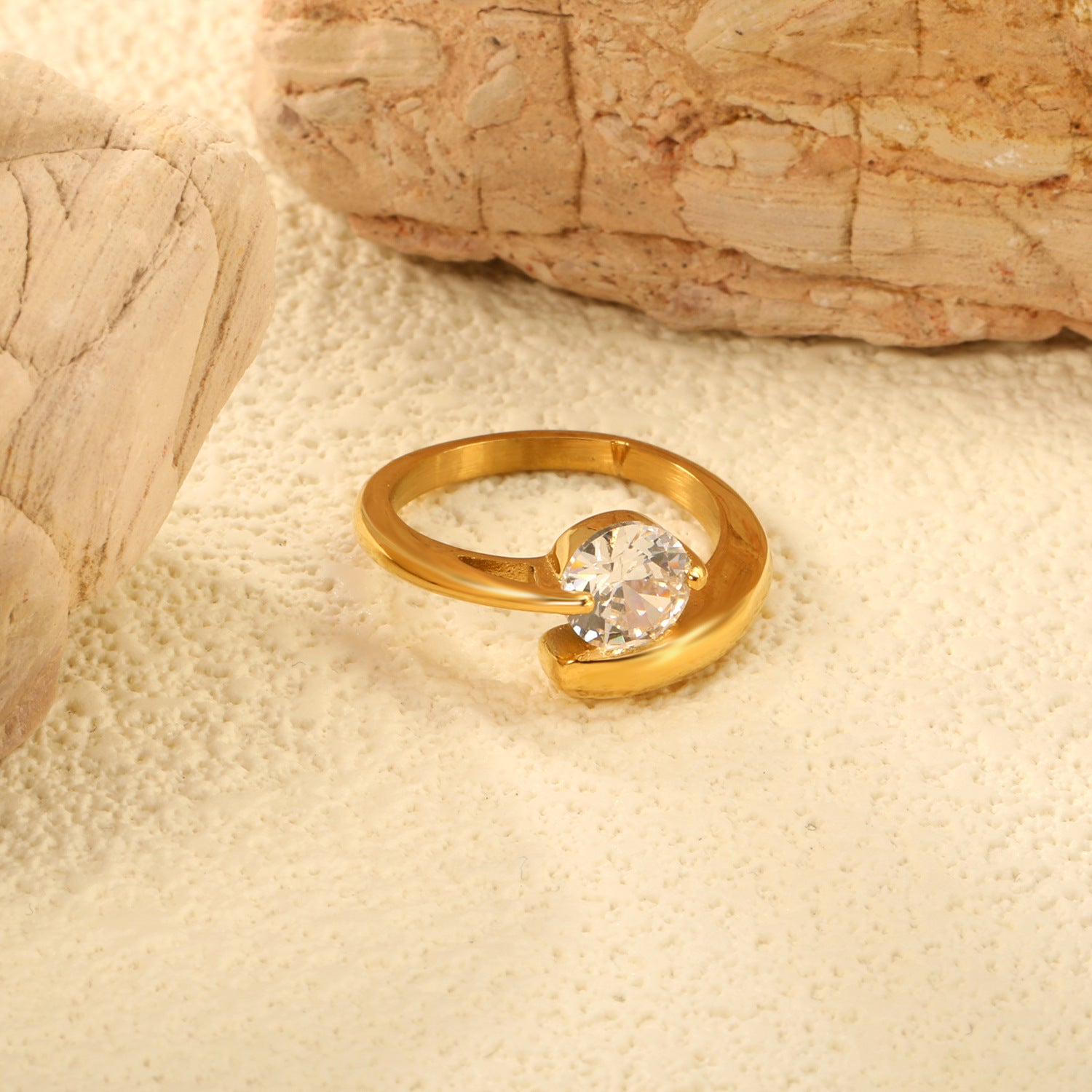 Anillo Promesa Glam Waterproof - Joya en acero inoxidable enchapado en oro 18k - D'Merys
