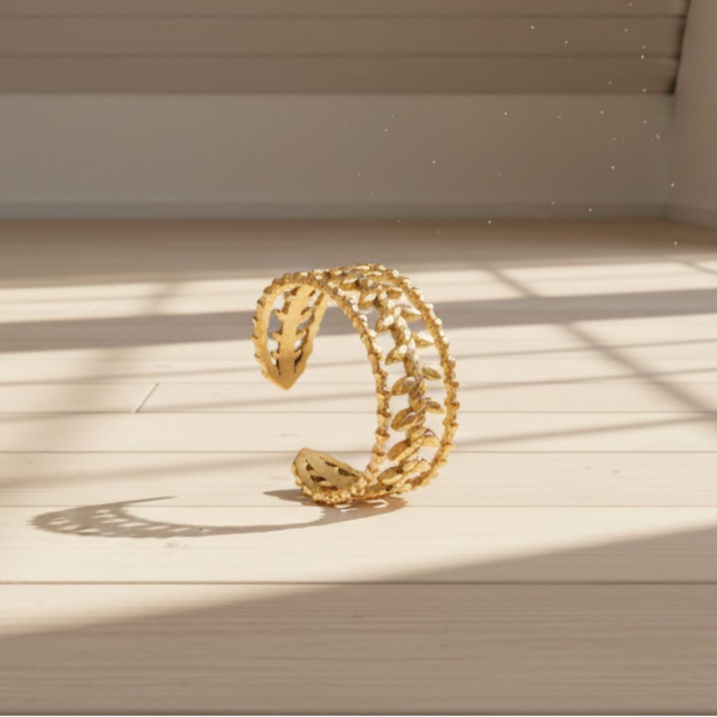 Anillo dorado con diseño de espiga - AZZIA JOYERIA 