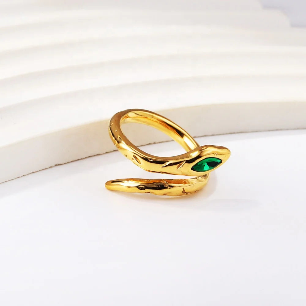 Anillo Snake Waterproof - Joya en acero inoxidable enchapado en oro 18k - D'Merys