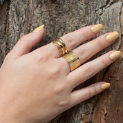 Anillo Triple Cadena Regulable Waterproof - Joya en acero inoxidable enchapado en oro 18k - D'Merys