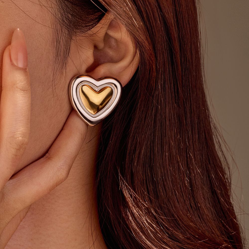 Aretes Corazón Bicolor Waterproof en Azzia joyería