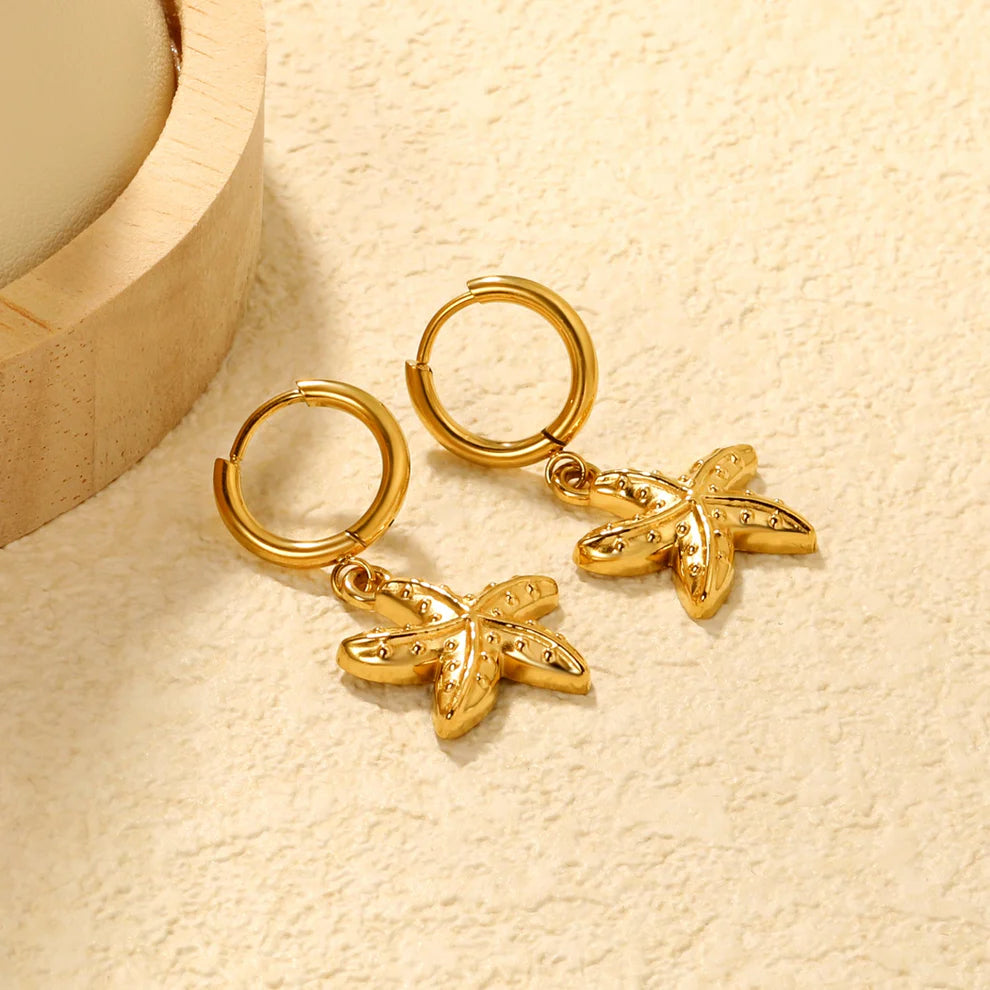 Aretes Estrella Marina Waterproof: Acero 316L Oro 18k | Azzia