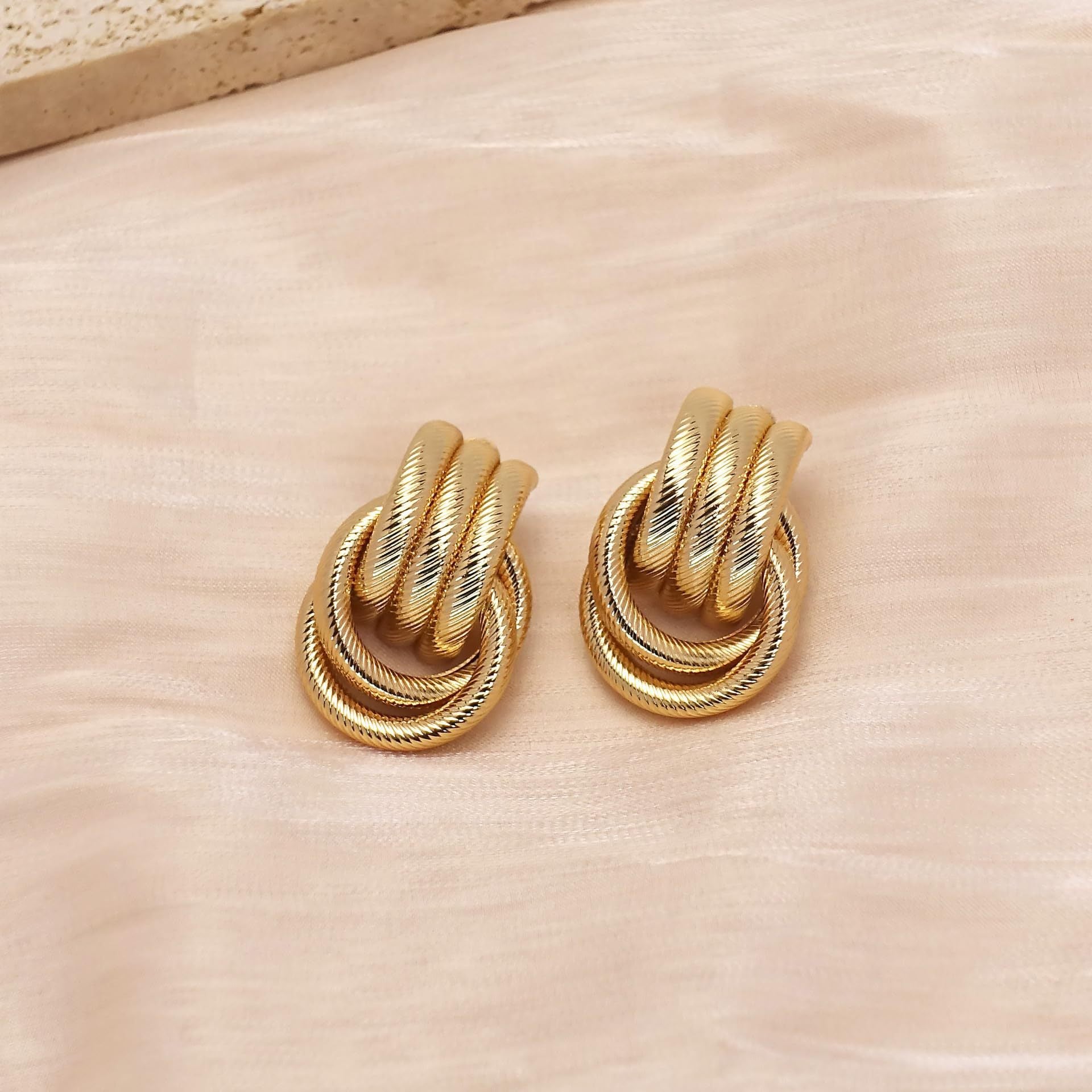 Aretes Loopia Waterproof: Acero 316L Oro 18k | Azzia