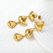 Aretes Triple Conchita Waterproof: Acero 316L Oro 18k | Azzia