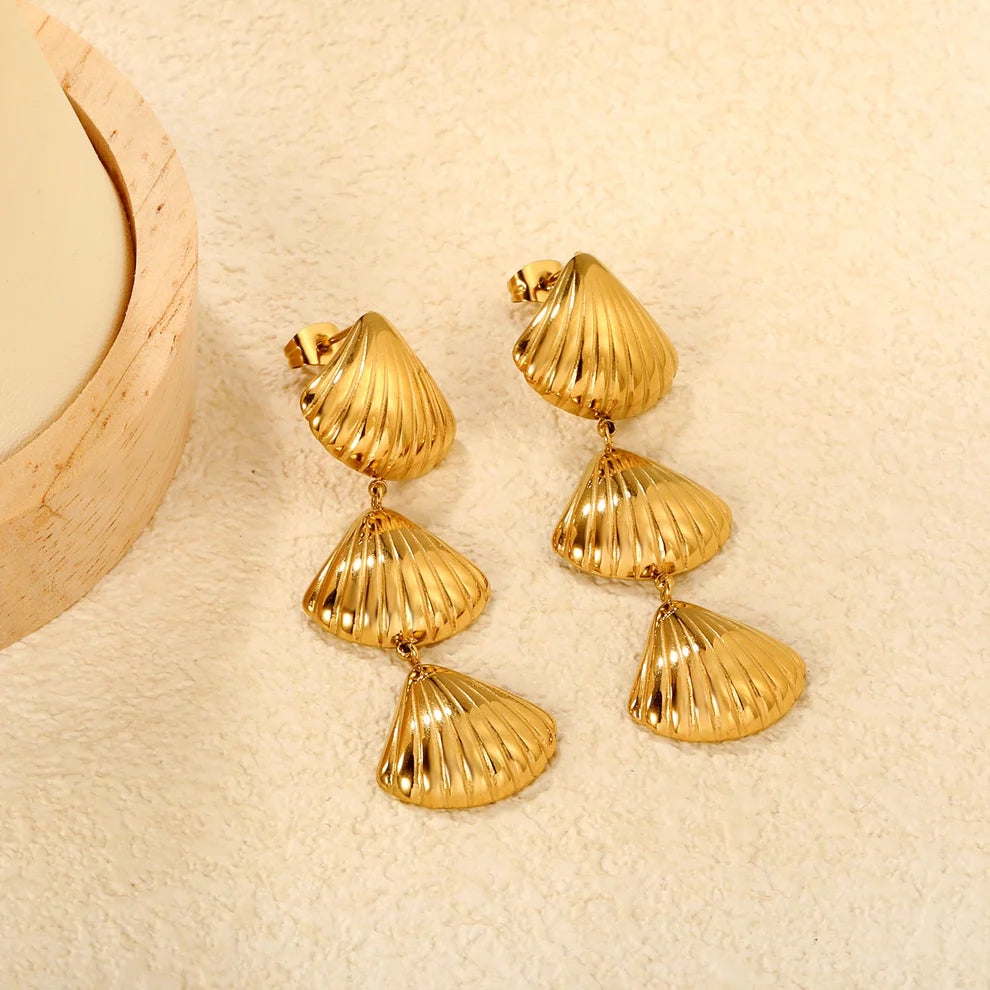 Aretes Triple Conchita Waterproof: Acero 316L Oro 18k | Azzia