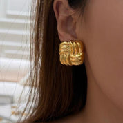 Aretes Lina Waterproof - Joya en acero inoxidable enchapado en oro 18k - D'Merys