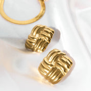 Aretes Lina Waterproof - Joya en acero inoxidable enchapado en oro 18k - D'Merys