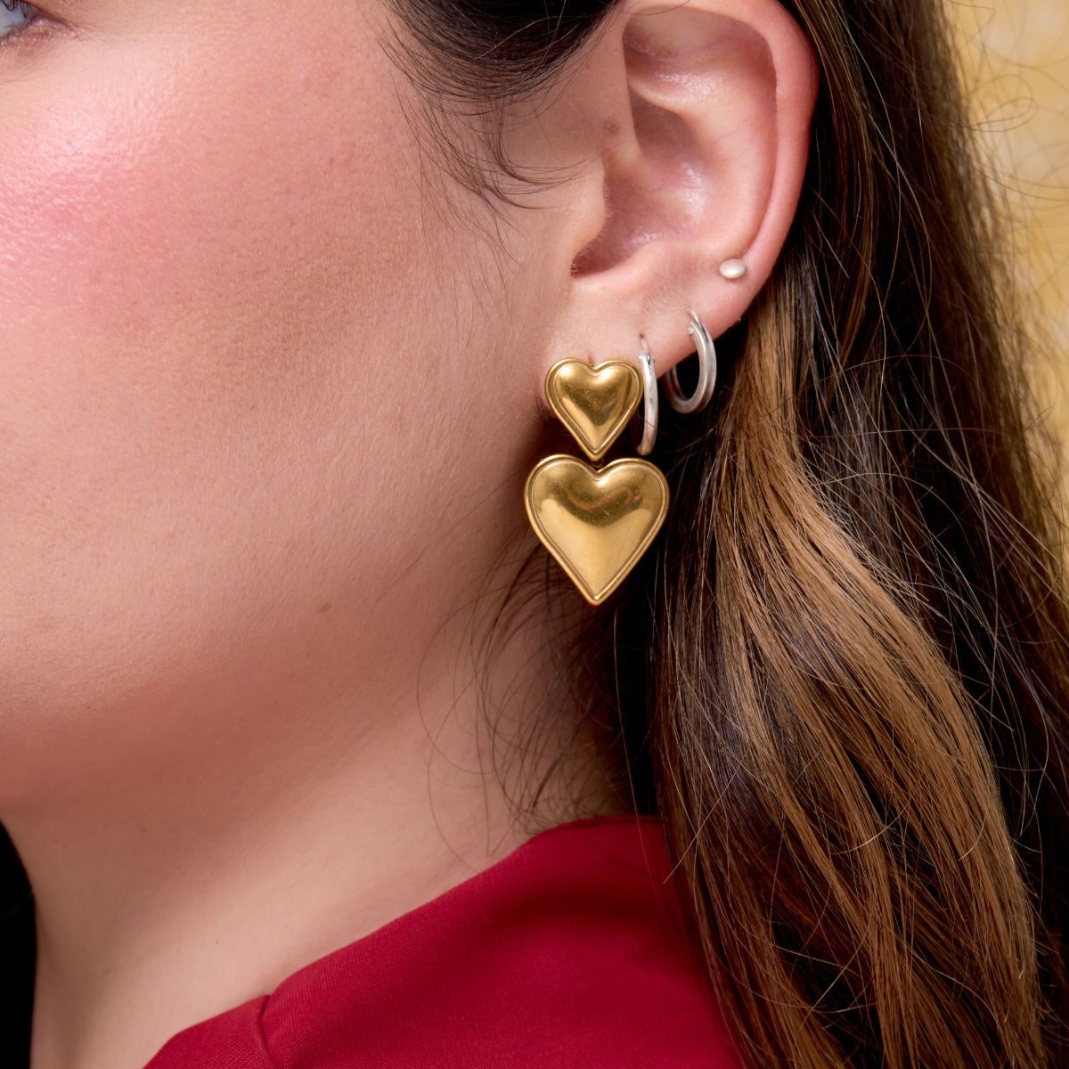 Aretes Love Corazón Waterproof - Joya en acero inoxidable enchapado en oro 18k - D'Merys