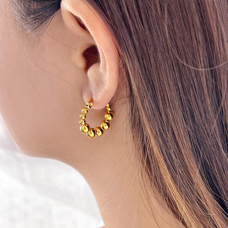 Argollas Billas Doradas Waterproof - Joya en acero inoxidable enchapado en oro 18k - D'Merys