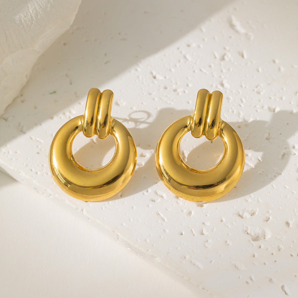 Argollas Olivia Waterproof - Joya en acero inoxidable enchapado en oro 18k - D'Merys