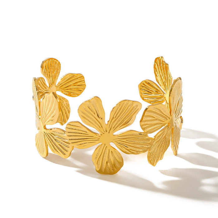 Brazalete Camelia Waterproof - Joya en acero inoxidable enchapado en oro 18k - Azzia joyería