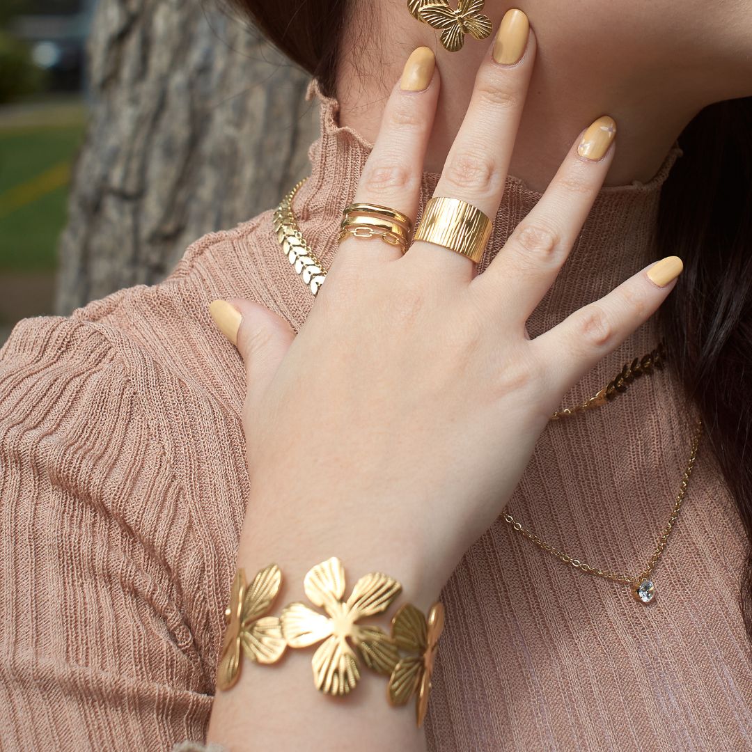 Brazalete Camelia Waterproof en Azzia joyería