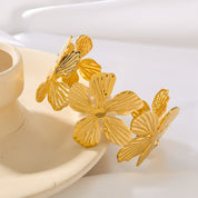 Brazalete Camelia Waterproof - Joya en acero inoxidable enchapado en oro 18k - Azzia joyería