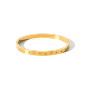 Brazalete Puñera Stars Waterproof - Joya en acero inoxidable enchapado en oro 18k - Azzia joyería