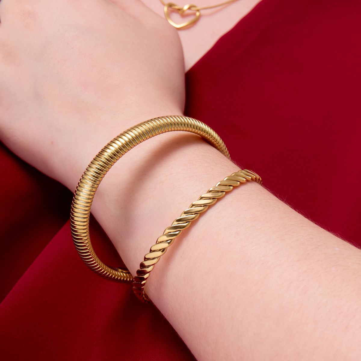Brazalete Puñera Trenzada Waterproof - Joya en acero inoxidable enchapado en oro 18k - Azzia joyería