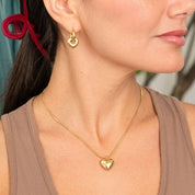 Collar Corazón Serena Waterproof en acero 316L enchapado en oro 18k: no se oxida, no pierde el color. Waterproof e hipoalergénico. Envío a todo el Perú.