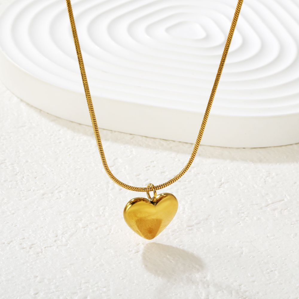 Collar Corazón Serena Waterproof: Acero 316L Oro 18k | Azzia