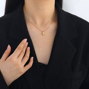 Collar Amor Puro Waterproof - Joya en acero inoxidable enchapado en oro 18k - Azzia joyería