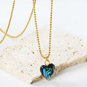 Collar Avalon Corazón Piedra Waterproof - Joya en acero inoxidable enchapado en oro 18k - Azzia joyería