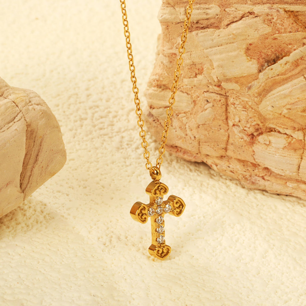 Collar Celestial con pequeños circones que lo hacen delicado y elegante al brillar - AZZIA JOYERIA 