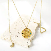 Collar Encanto Astral Waterproof - Joya en acero inoxidable enchapado en oro 18k - D'Merys