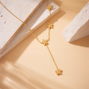 Collar Flower V Waterproof: Acero 316L Oro 18k | Azzia