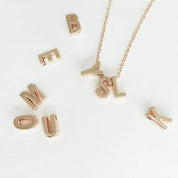 Collar Minimalista con 1 Inicial - Joya en acero inoxidable - D'Merys