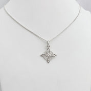 Collar Nudo de Bruja Plata 925 - Joya en acero inoxidable enchapado en oro 18k - D'Merys