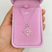 Collar Nudo de Bruja Plata 925 - Joya en acero inoxidable enchapado en oro 18k - D'Merys