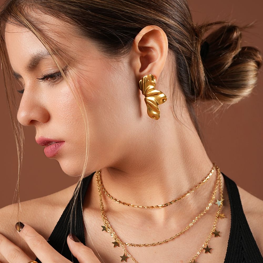 Aretes delicados y elegantes 