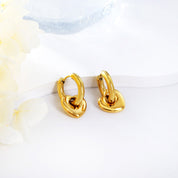 Hoops Chunky Heart Waterproof en acero 316L enchapado en oro 18k: no se oxida, no pierde el color. Waterproof e hipoalergénico. Envío a todo el Perú.