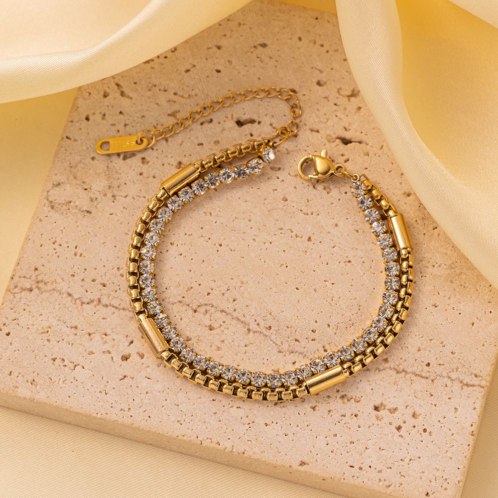 Pulsera Doble Tenis Waterproof en acero 316L enchapado en oro 18k: no se oxida, no pierde el color. Waterproof e hipoalergénico. Envío a todo el Perú.