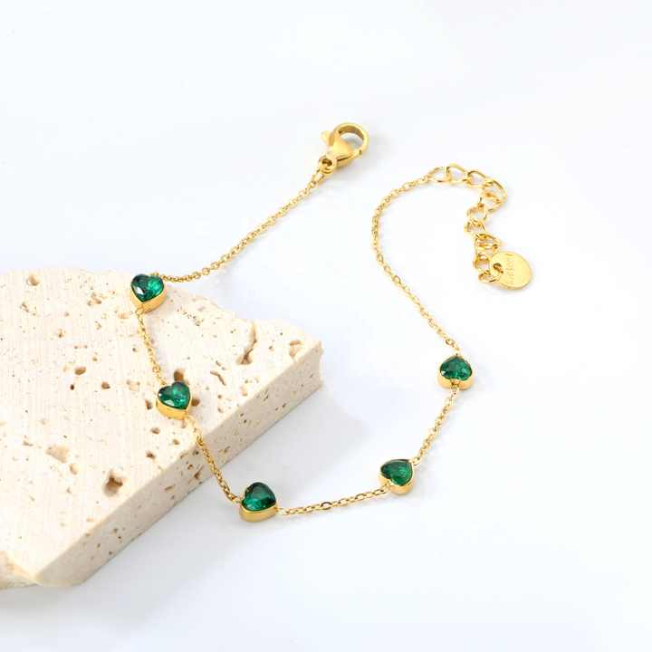 Pulsera Green Hearts Waterproof - Joya en acero inoxidable enchapado en oro 18k - Azzia joyería