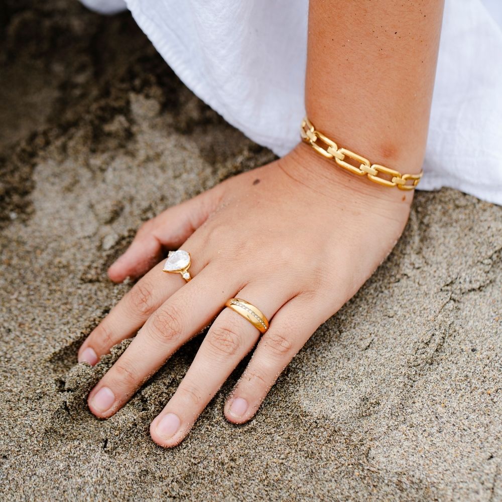 Puñera Cadena Waterproof - Joya en acero inoxidable enchapado en oro 18k - Azzia joyería