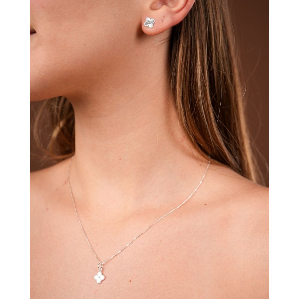 SET COLLAR Y ARETES TRÉBOL PLATA925