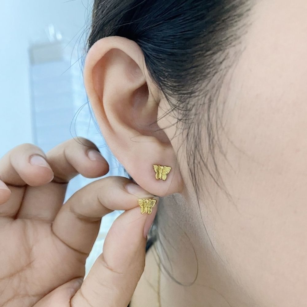 Aretes pequeños waterproof enchapados en oro 18K para mujer